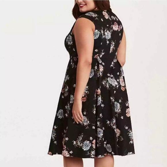 Torrid Black Floral Sleeveless Fit&Flare Party Dress Sz.18W NWT - Picture 2 of 14